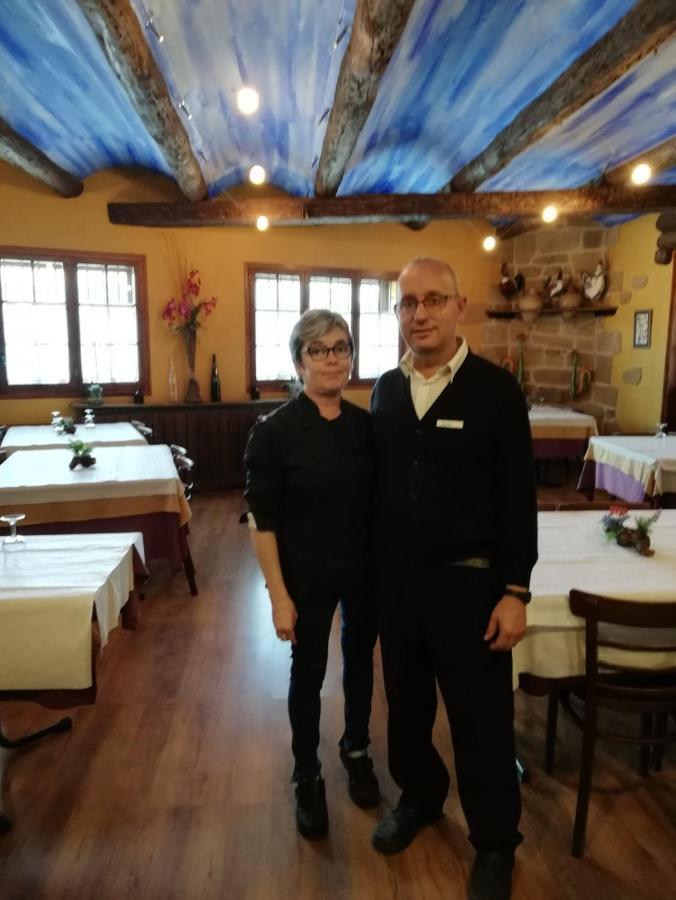 Apartamentos La Venta Del Rome Horta de Sant Joan Ngoại thất bức ảnh